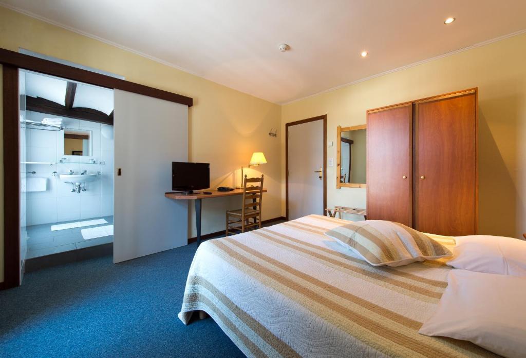 Auberge Le XIX Eme Thulin Ruang foto