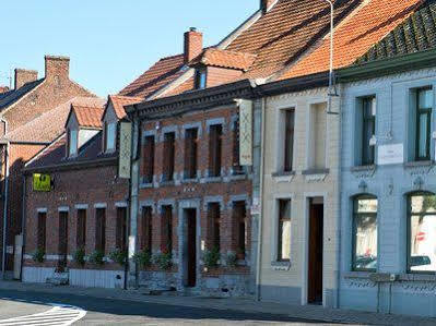 Auberge Le XIX Eme Thulin Bagian luar foto